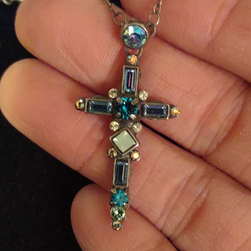 Sorrelli Cross w Stones